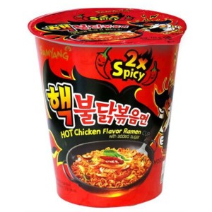 MACARRAO HOT CHICKEN LAMEN CUP 2X PICANTE 70G SAMYANG